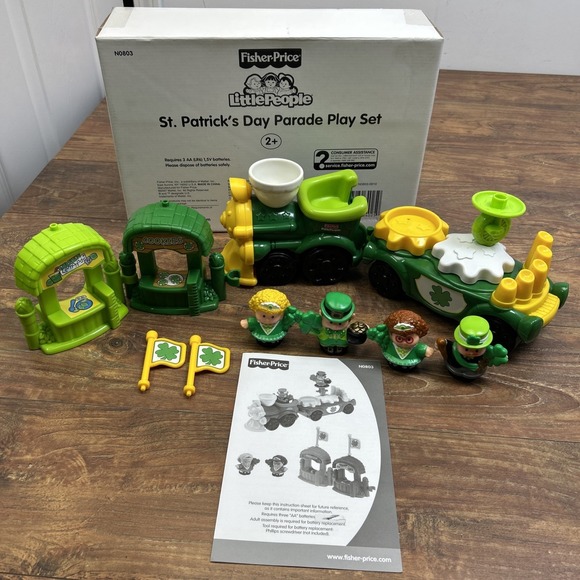 Fisher-Price Other - Fisher-Price Little People St. Patrick's Day Parade Set 2007 w/Box N0803 WORKS!!